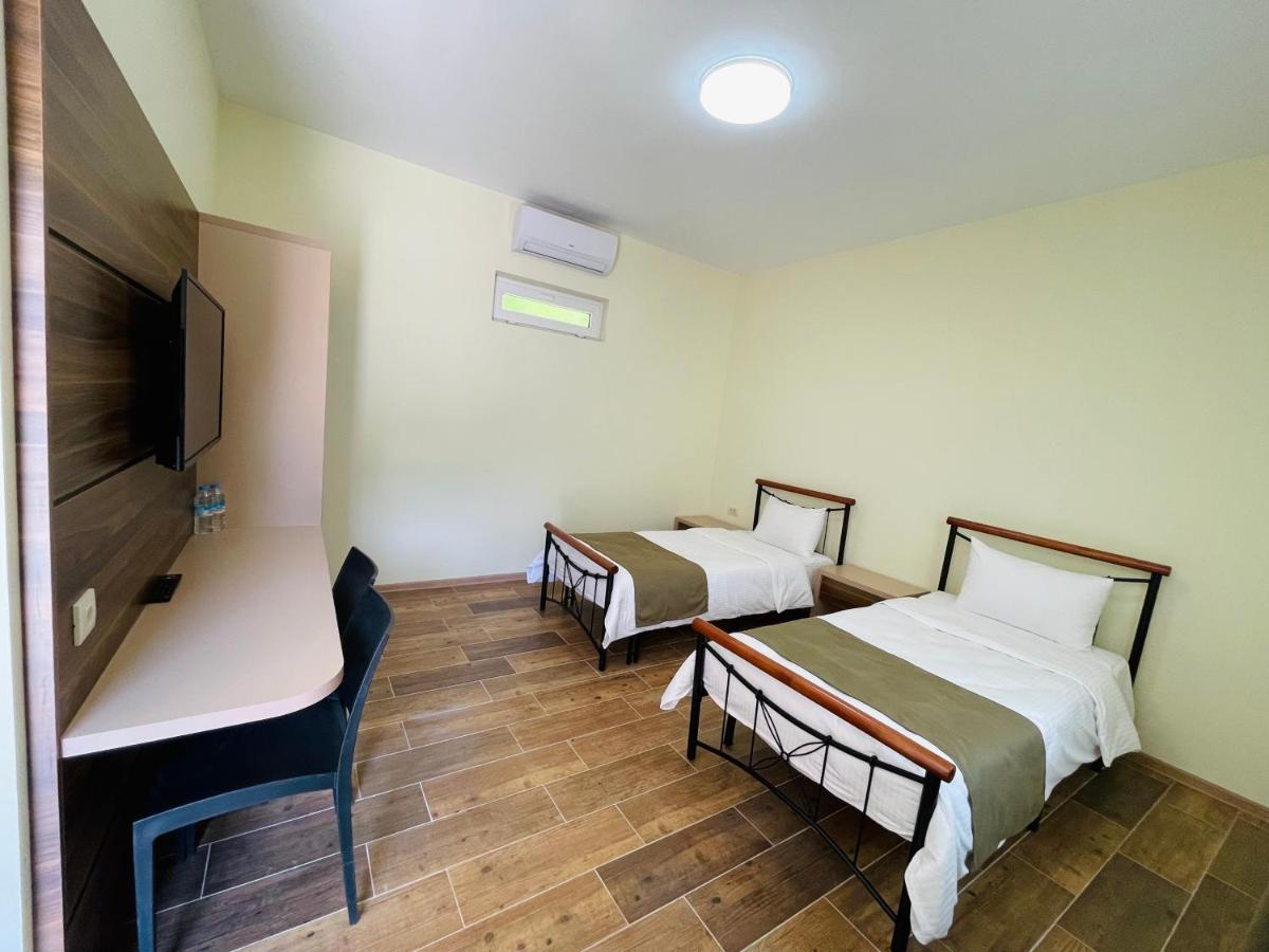 Calligraphy Hotel And Cottages Mtsvane Konts'khi Buitenkant foto